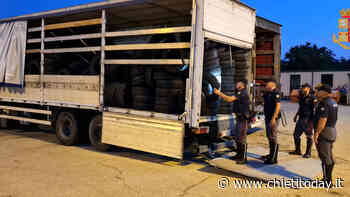 Aprono il camion fermo nell'area di servizio e rubano pneumatici per 40mila euro: arrestati dopo l'inseguimento - ChietiToday