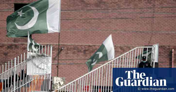 England tours of Pakistan on knife edge after New Zealand pull out of country