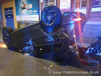 Car flips on its roof on Bolton town centre road - The Bolton News