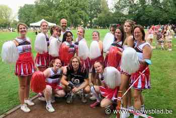 Cheerleaders, boeren en ‘oudjes’ kleuren Hamagrun