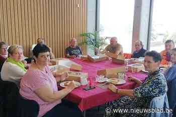 Gemachtigd opzichters genieten van ontbijt