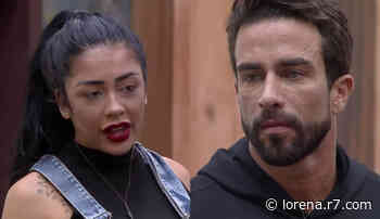 Após brincadeira, Medrado considera votar em Erasmo em 'A Fazenda 13' - R7.COM