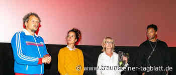 Regisseur Marcus H. Rosenmüller stellt seine neue Sommerkomödie »Beckenrand-Sheriff« vor - Traunsteiner Tagblatt
