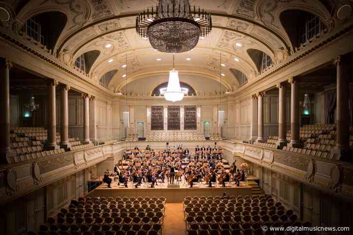English Touring Opera Drops Half of Its Musicians in the Name of Diversity