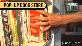 Chicago pop-up bookstore offers 'pay what you can' services on West Side