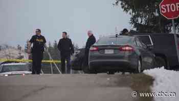 'Blue on blue' shooting trial stalls over Niagara police witness with access to SIU evidence