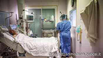 Modena, un’odissea per sospendere i sanitari no vax «Si inventano scuse e certificati» - La Gazzetta di Modena