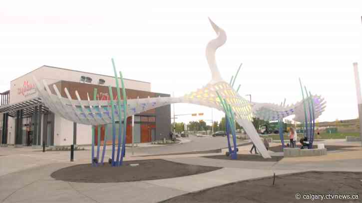 Colourful new crane statue with 35-metre wingspan unveiled in south Calgary