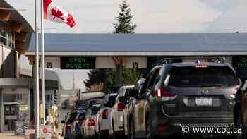 U.S. senators push Biden to lift border closure with Canada