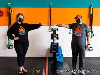 'Abdication of government responsibility': Edmonton businesses exasperated over Alberta's vaccine passport rollout