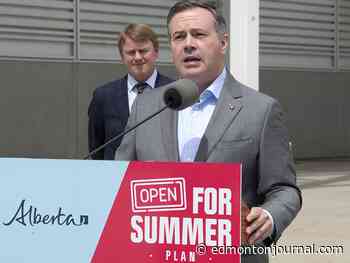 Confusing rules, mixed messaging create enforcement challenges for Alberta's new COVID-19 rules