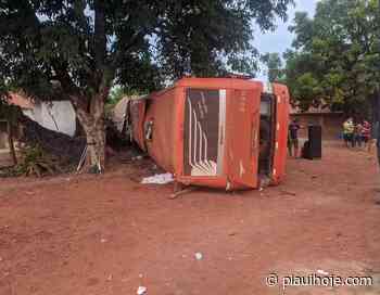Ônibus que seguia para Timon tomba e deixa três pessoas mortas e oito feridas na BR 316 - Piauí Hoje