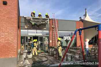 Restaurant even ontruimd door brand