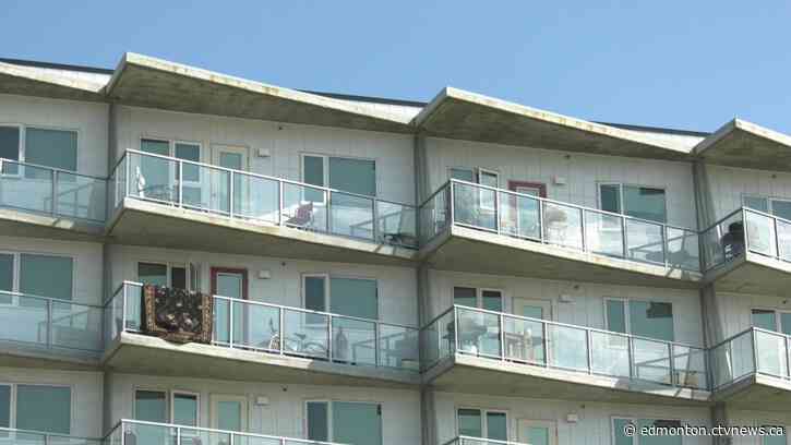 2 Alberta mayors sign letter pushing federal parties for action on housing in Canada