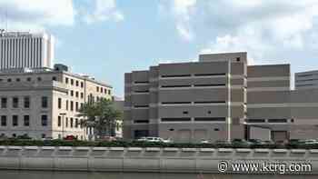 Inmate dies from apparent medical emergency at Linn County Jail - KCRG