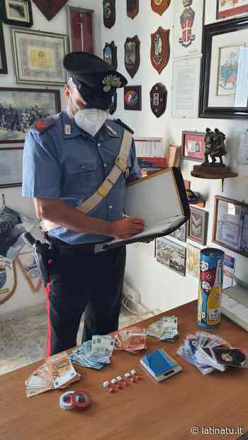 FORMIA: SORPRESO CON LA COCAINA, A CASA LA COMPAGNA TENTA DI GETTARE LA DROGA NEL WATER - Latina Tu