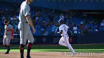 Semien's 40th homer lifts Blue Jays back into playoff spot