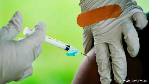 Snowbird season: Canadian retirees hope for prompt COVID-19 booster shots in U.S. south