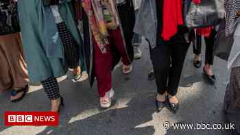 Afghanistan: Stay home, female Kabul government workers told