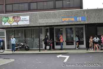 Renovatie dak sporthal moet wachten totdat seizoen ten einde is - Het Nieuwsblad