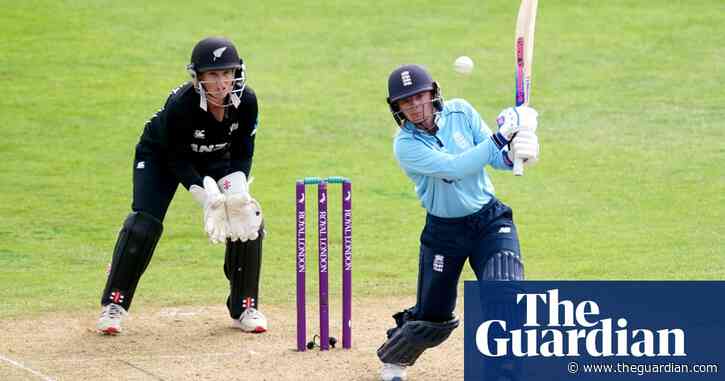 England’s Danni Wyatt and Charlie Dean edge out New Zealand in second ODI