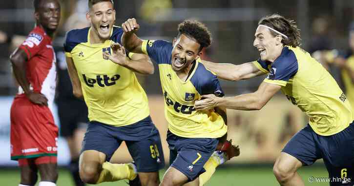 Union zet tienkoppig Zulte Waregem met 2-1 opzij en wordt (even) alleen leider - Het Laatste Nieuws