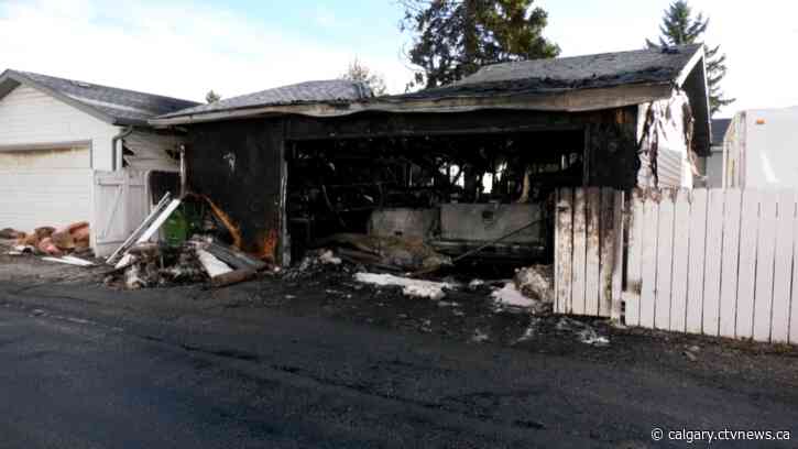 Fire nearly destroys neighbouring garages and vehicles