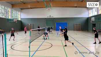 Badminton: Badminton-Chef des SV Einheit Parchim gibt Staffelstab weiter | svz.de - svz – Schweriner Volkszeitung