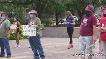 Women's rights activists protest Texas abortion law outside Houston City Hall - KHOU.com