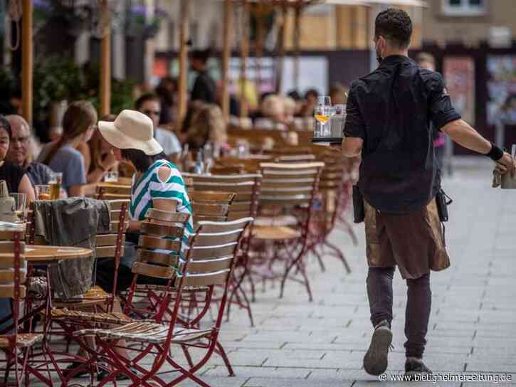 Trotz Umsatzsprungs: Gastgewerbe noch weit hinter Vorkrisenniveau - Wirtschaft - Bietigheimer Zeitung