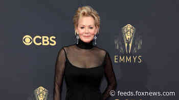 Emmy winner Jean Smart pays tribute to late husband Richard Gilliland in speech