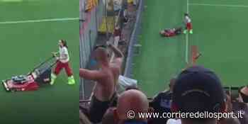 Coro alla ragazza che tagliava l'erba prima di Sampdoria-Inter, è bufera social - Corriere dello Sport