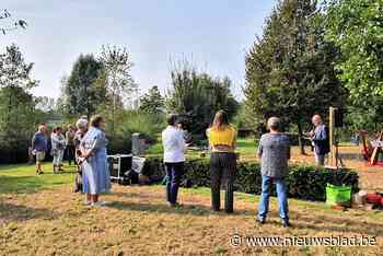 Bloembollenveld als Troostplek naast Geboortebos