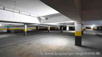 Diebe schlagen in Augsburg Autoscheiben ein und klauen Wertsachen