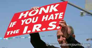 GOP Senators Fight Back Against Biden's Attempt to Have IRS Monitor Americans' Bank Accounts