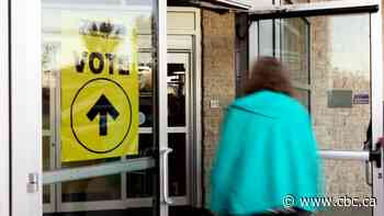 Sask polls open: Voters required to mask up