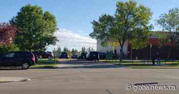 Police respond to anti-mask dispute at Edmonton polling station