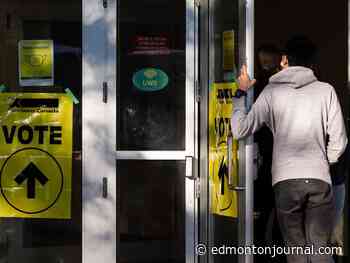 Election Day: 'Super easy and quick' Edmonton polling stations running smoothly with increased COVID-19 protocols