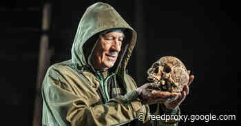 Is Flying To London To See Ian McKellen’s Hamlet Worth The Risk?