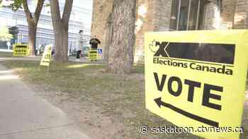 Saskatoon polling stations see short wait times at election begins