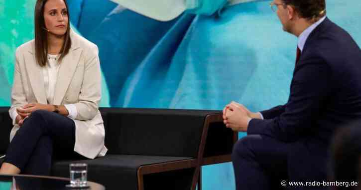 #Nichtselbstverständlich: Pflegerin trifft Minister Spahn