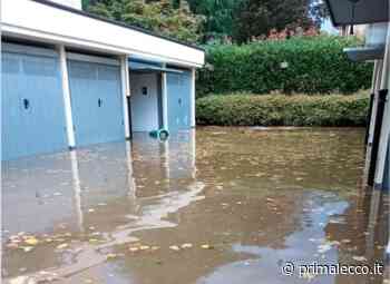 Piovono massi in strada: chiusa la Lecco-Bellagio. Allagamenti nel Meratese, esondato il Bevera - Prima Lecco