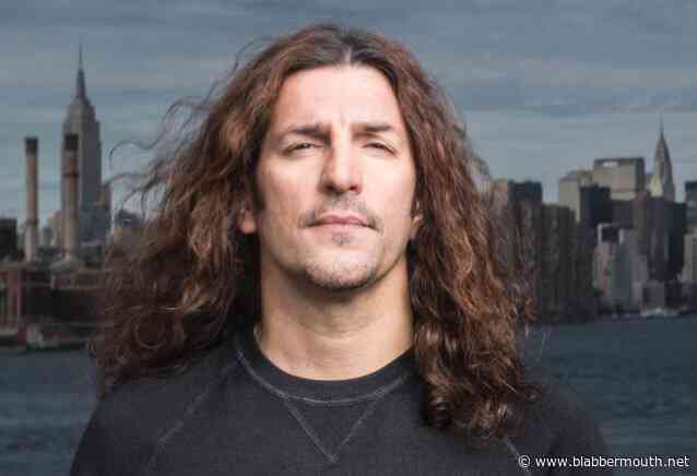 FRANK BELLO Says Songs On ANTHRAX's 'State Of Euphoria' Album Didn't Have Enough Of A 'Baking Period' Before Being Recorded
