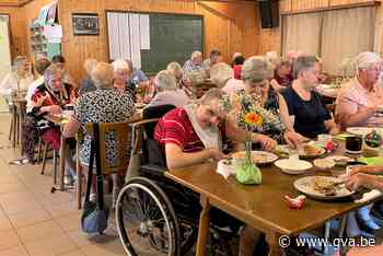 Samana zwaait voorzitter uit en smult eindelijk opnieuw van pannenkoeken - Gazet van Antwerpen