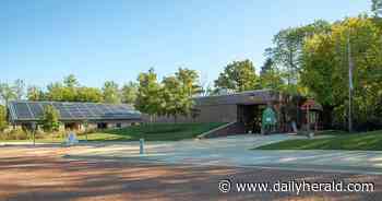 Glen Ellyn couple pledge $100,000 in 'green' donations for DuPage Forest Preserve - Daily Herald