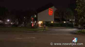 Man dead after Saturday night shooting in Argyle Forest hotel - WJXT News4JAX