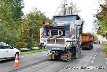 Stad pakt nog dit najaar verschillende asfaltwegen aan - Het Nieuwsblad