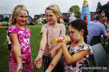 400 kinderen leven zich uit tijdens openspelendag (Zwalm) - Het Nieuwsblad