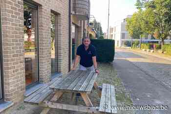 Samen met de gratis peren en courgettes verdween ook de picknicktafel van Luc: “Mijn buurvrouw is er het hart van in”