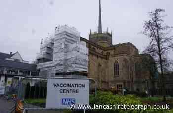 Full list of who can have a Covid booster - as NHS bookings open today